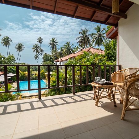Green Parrot Beach Resort تانجالي المظهر الخارجي الصورة