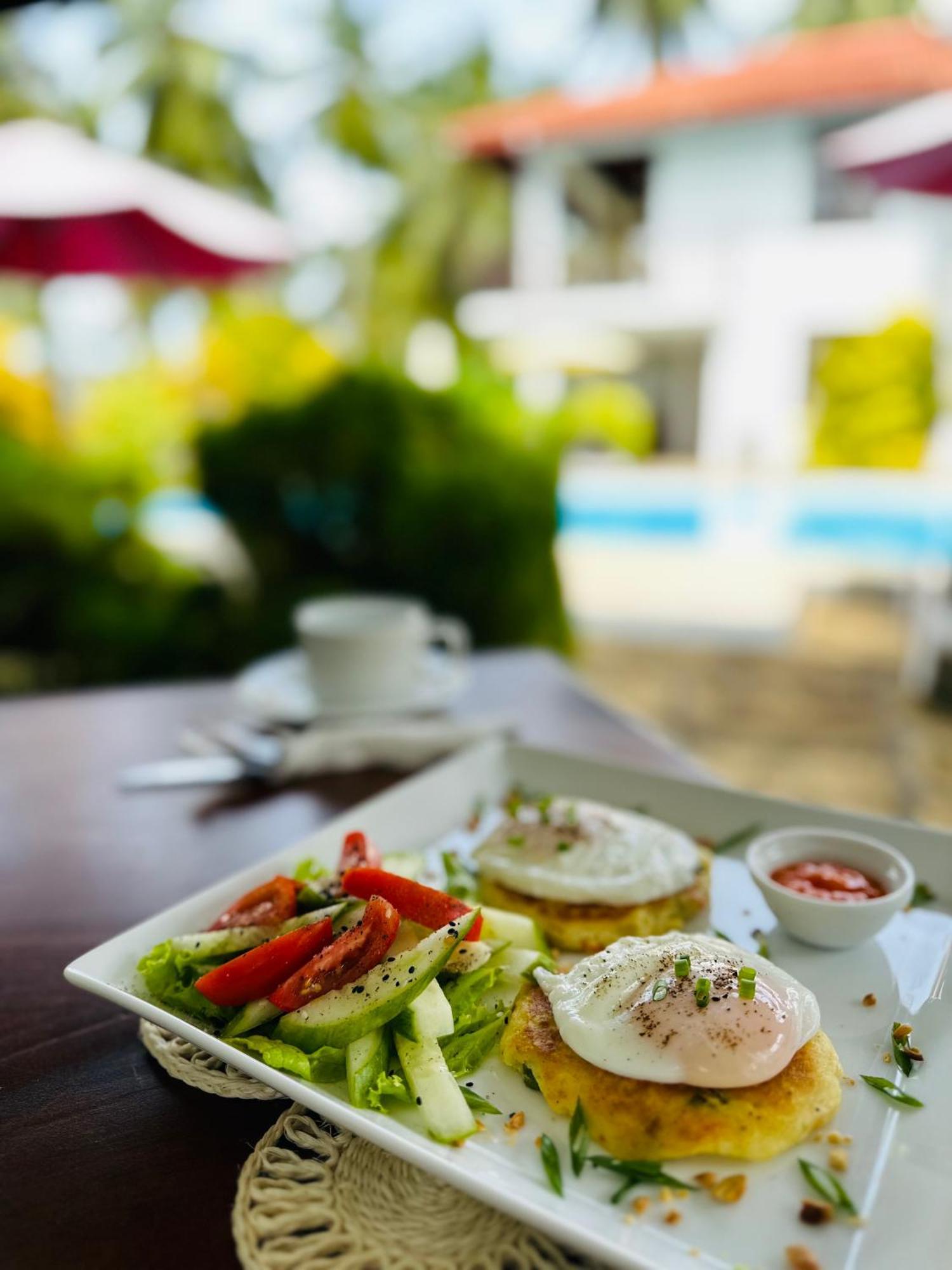 Green Parrot Beach Resort تانجالي المظهر الخارجي الصورة