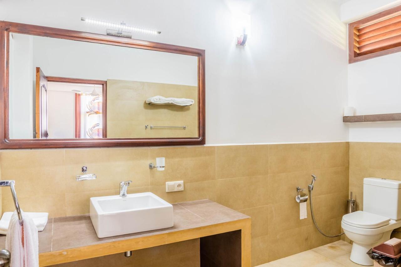 Green Parrot Beach Resort تانجالي المظهر الخارجي الصورة