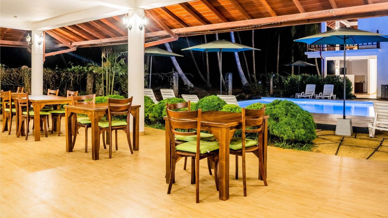 Green Parrot Beach Resort تانجالي المظهر الخارجي الصورة
